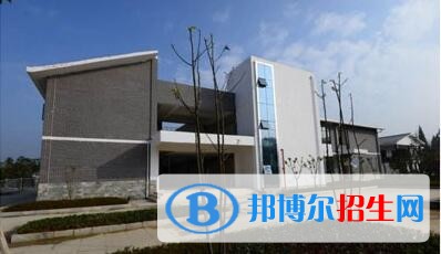 遵義第十四中學(xué)2019年學(xué)費(fèi)、收費(fèi)多少