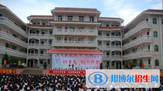 普定第一中學(xué)2019年招生簡(jiǎn)章