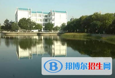 六盤水職業(yè)技術(shù)學院五年制大專2019年報名條件、招生要求、招生對象