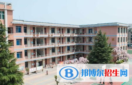 安順第三高級(jí)中學(xué)2019年學(xué)費(fèi)、收費(fèi)多少