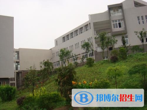 重慶應(yīng)用技術(shù)職業(yè)學(xué)院五年制大專2019年報(bào)名條件、招生要求、招生對(duì)象