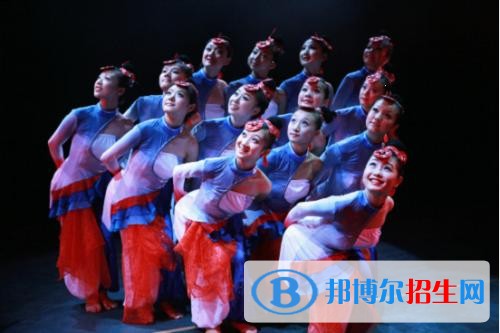 重慶文化藝術(shù)職業(yè)學(xué)院五年制大專地址在哪里