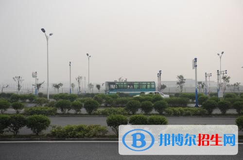 重慶公共運輸職業(yè)學(xué)院五年制大專2019年報名條件、招生要求、招生對象