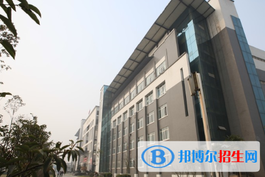 達州遠航職業(yè)技術學校2