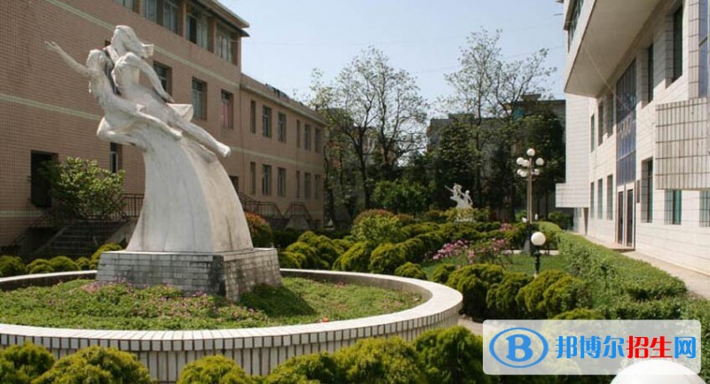 貴州大方第一中學(xué)2019年學(xué)費(fèi)、收費(fèi)多少