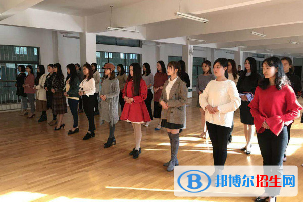 在中專畢業(yè)提升學(xué)歷