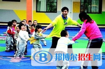 成都幼師學前教育與男幼師更加重要