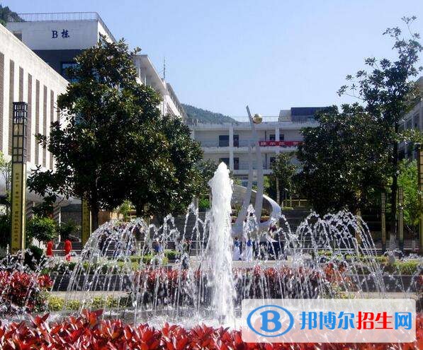重慶市酉陽職業(yè)教育中心辦學優(yōu)勢，收費標準