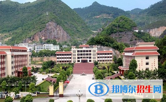 重慶經(jīng)貿(mào)職業(yè)學(xué)院錄取規(guī)則，助學(xué)措施