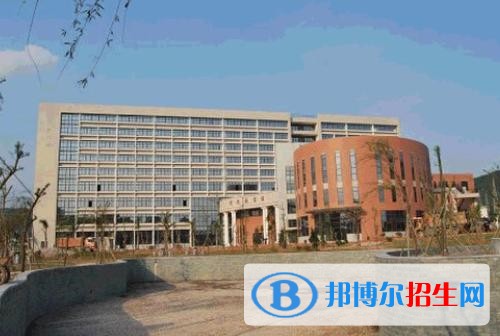 廈門華廈職業(yè)學(xué)院?jiǎn)握?019年單獨(dú)招生報(bào)名時(shí)間、網(wǎng)址入口