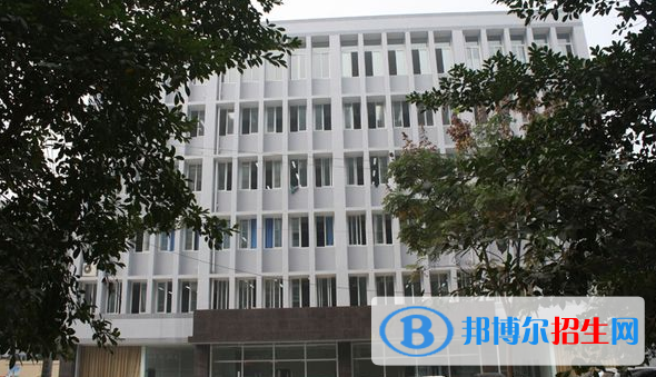 成都天府新區(qū)成人中等專業(yè)學校3