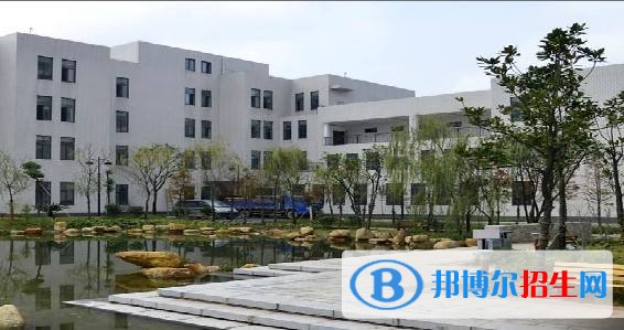 長(zhǎng)沙初中畢業(yè)可以上中專學(xué)校嗎