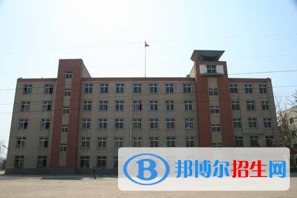 河北衛(wèi)校報名收費多少錢