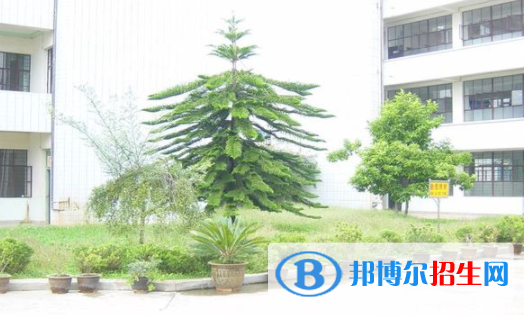 臨滄高級(jí)技工學(xué)校