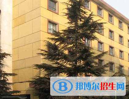 蘭州鐵路技師學(xué)院五年制大專(zhuān)2020年招生辦聯(lián)系電話