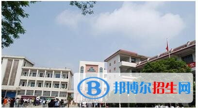 貴州省丹寨縣民族職業(yè)技術(shù)學(xué)校2020年招生簡章