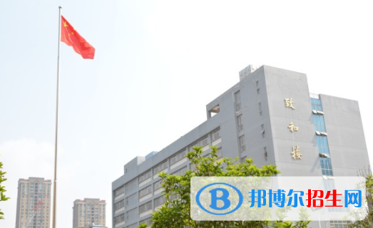 昆明市盤龍職業(yè)高級(jí)中學(xué)