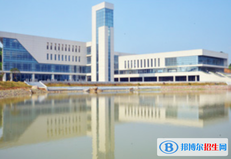 襄陽(yáng)汽車(chē)職業(yè)技術(shù)學(xué)院五年制大專(zhuān)網(wǎng)站網(wǎng)址