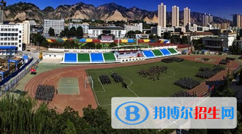 甘肅中專鐵路學(xué)?？梢钥即髮? width=