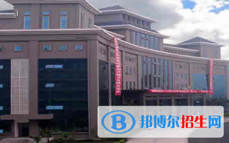 重慶的衛(wèi)校分專(zhuān)業(yè)嗎