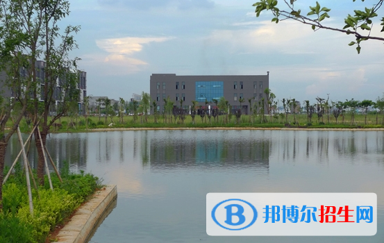 江西有哪些收鐵路學校的大專