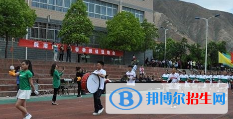 隴南市衛(wèi)生學(xué)校五年制大專2020年學(xué)費、收費多少