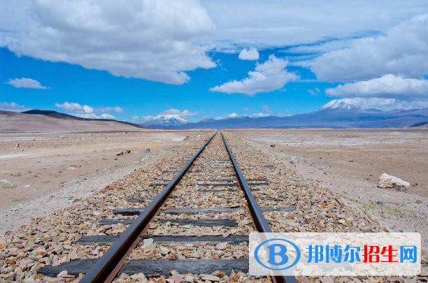 浙江初中生報什么鐵路學校好