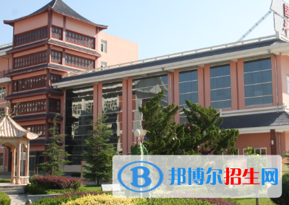平?jīng)隼砉ぶ械葘I(yè)學(xué)校五年制大專怎么樣、好不好