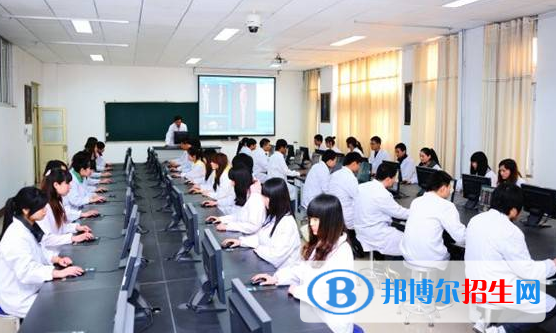 云南的衛(wèi)校2020年的畢業(yè)證什么時(shí)候下來(lái)