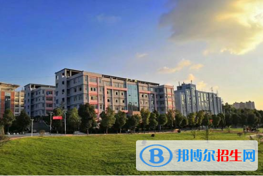 貴州盤縣職業(yè)技術學校1