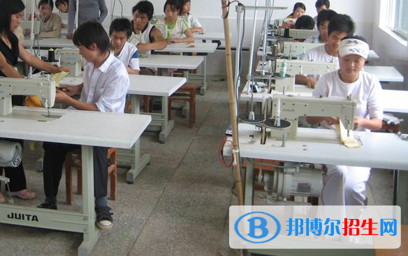赫章平山農(nóng)業(yè)技術高級中學2