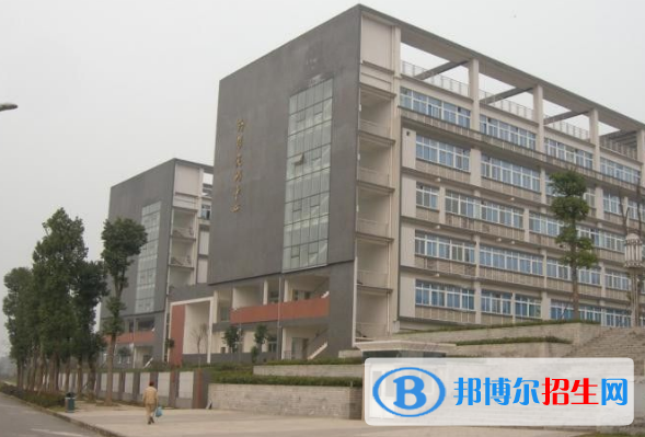 重慶2022年設(shè)有衛(wèi)校的公辦大專學(xué)校