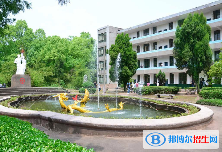湖南2020年以鐵路學(xué)校為王牌專(zhuān)業(yè)的大專(zhuān)學(xué)校有哪些