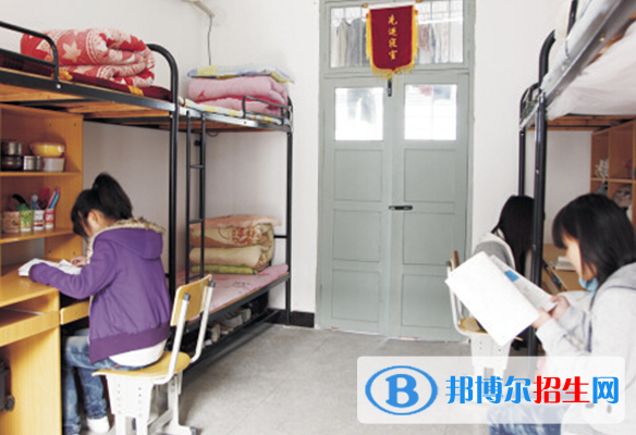 武漢華中藝術(shù)學校ss