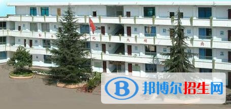 六盤(pán)水市西南計(jì)算機(jī)學(xué)校怎么樣、好不好