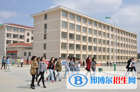 江西商務(wù)技師學(xué)院2020年報(bào)名條件、招生要求、招生對(duì)象