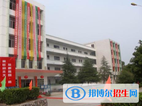 江西通用技術(shù)工程學(xué)校2020年報名條件、招生要求、招生對象