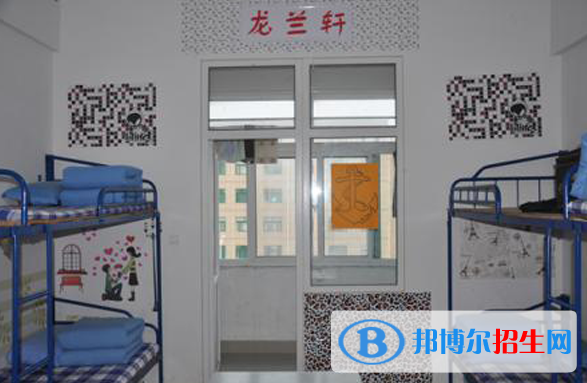 武漢應用科技學校ss