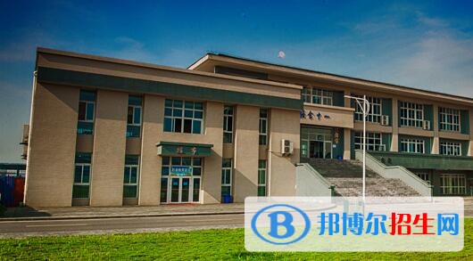 重慶城市建設(shè)技工學(xué)校2020年報(bào)名條件、招生要求、招生對(duì)象