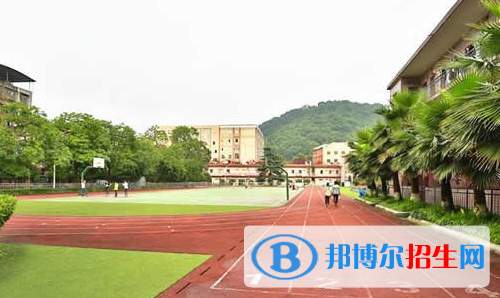重慶微電子工業(yè)學(xué)校怎么樣、好不好