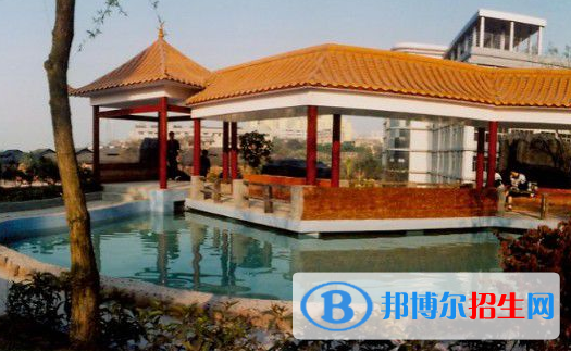 重慶五一技師學(xué)院2020年學(xué)費(fèi)、收費(fèi)多少