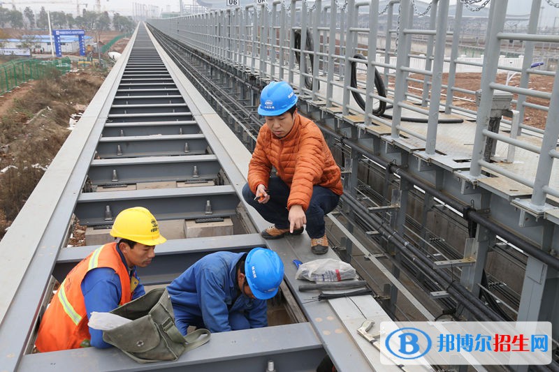 陜西2020年鐵路學(xué)校報(bào)名時(shí)間