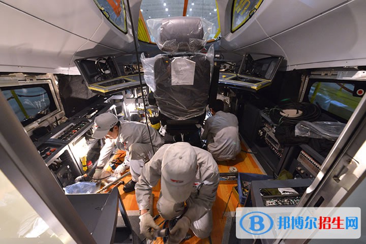 陜西2020年鐵路學校學費多少