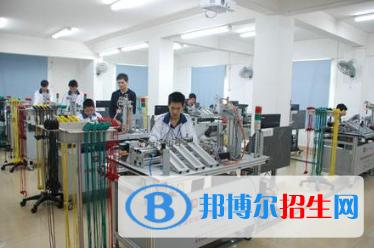 廣西2020年適合男生的鐵路學校專業(yè)