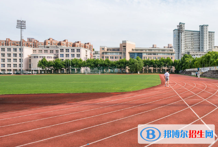 重慶藝才高級技工學(xué)校2020年報名條件、招生要求、招生對象