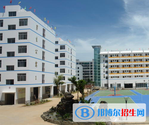 重慶萬州三峽服裝藝術學校網站網址
