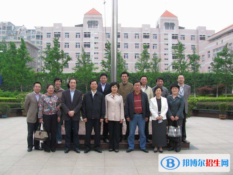 南京莫愁中等專業(yè)學(xué)校2020年報(bào)名條件、招生要求、招生對(duì)象