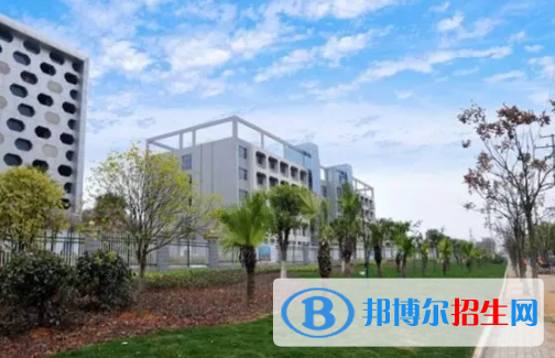 江西2020年初中生報什么鐵路學(xué)校