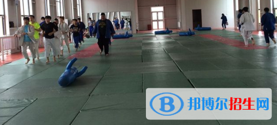 酒泉體育運動學(xué)校2020年招生辦聯(lián)系電話