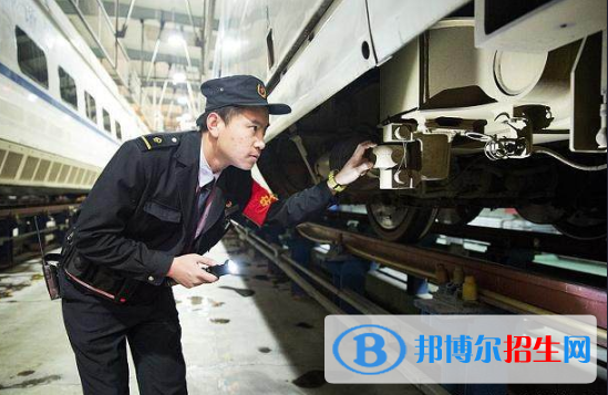 江西2020年現(xiàn)在讀鐵路學(xué)校什么專(zhuān)業(yè)好
